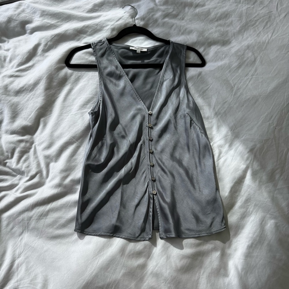 Gray Sleeveless Button-Up Top